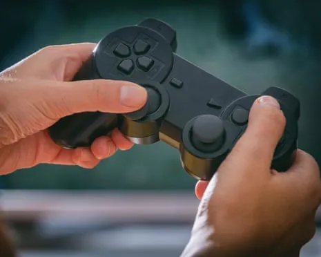 Why Do Some Gamers Invert Their Controls? Researchers Now Have Insights, But They’re Not What You Think